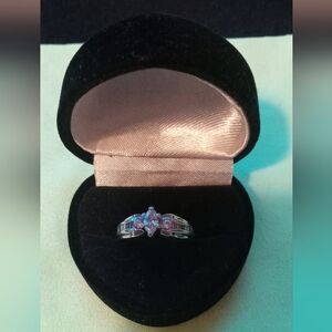 14k Gold Diamong Engagment Ring. Stunning